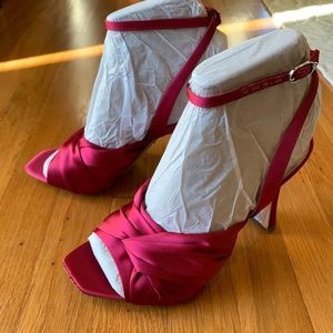 Sam Edelman raspberry satin heels size 7